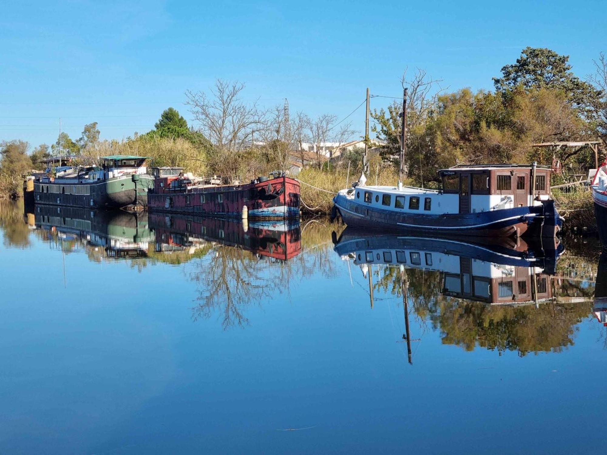 Peniche Authentique Tout Confort Aigues-Mortes Exterior foto